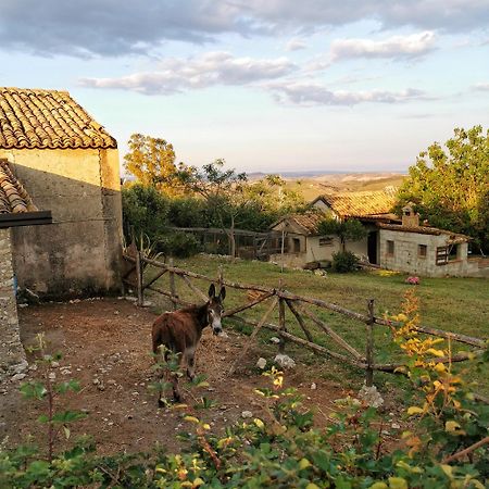 Borgo Santa Lucia Villa Кропани Екстериор снимка