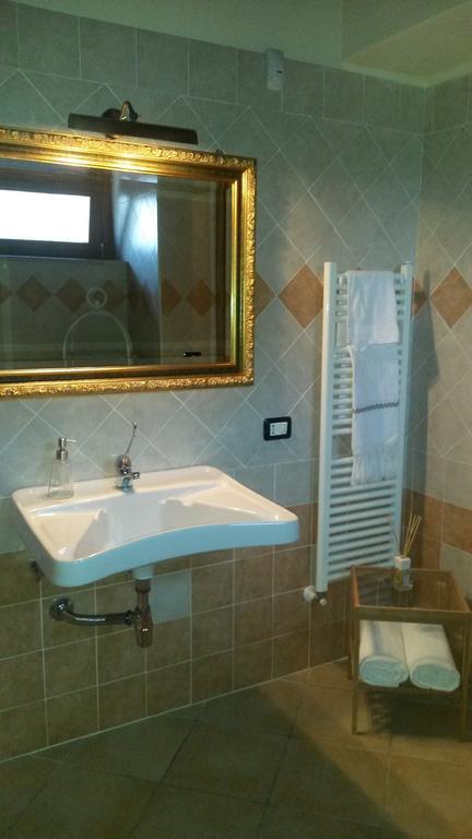 Borgo Santa Lucia Villa Кропани Екстериор снимка