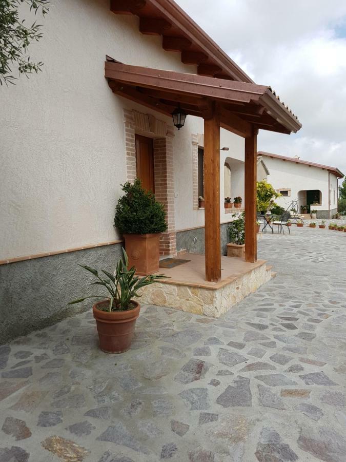 Borgo Santa Lucia Villa Кропани Екстериор снимка