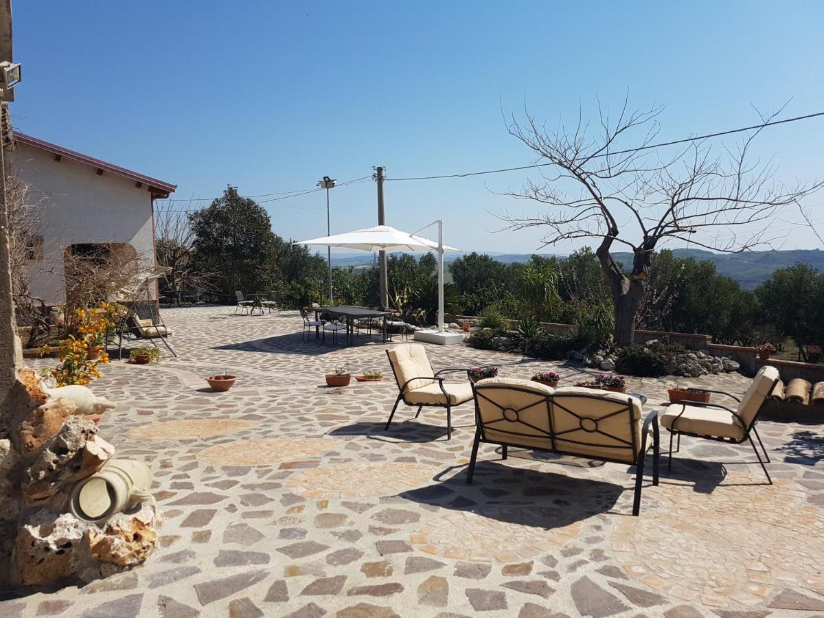 Borgo Santa Lucia Villa Кропани Екстериор снимка